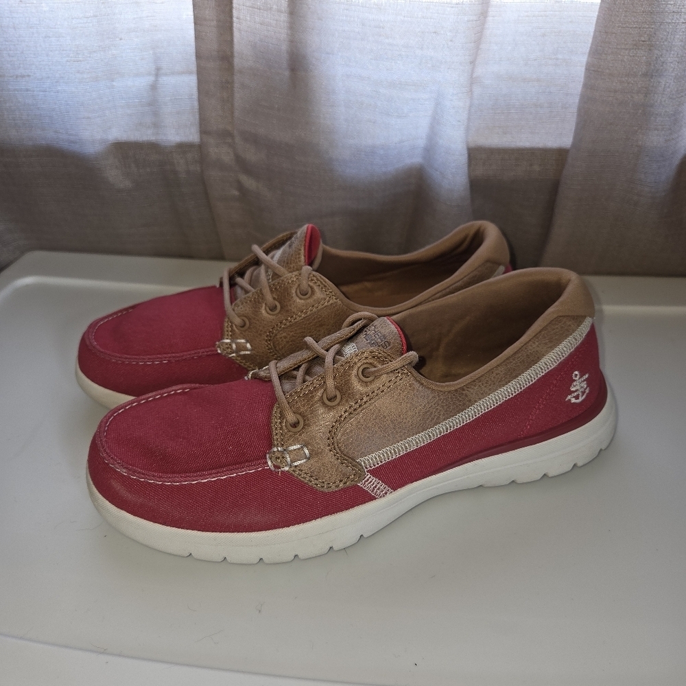 Sketchers red denim boat shoes with leather accents 7.5 - Picture 3 of 12
